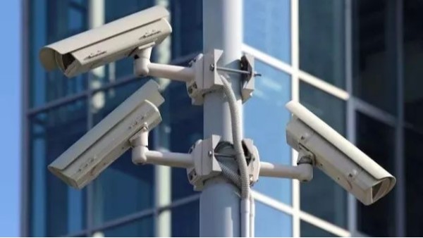 海康威视摄像头全景无盲区监控