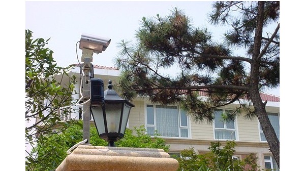 家庭监控摄像头