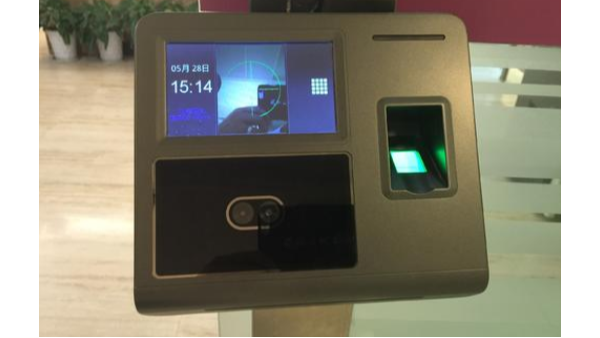 人脸识别考勤机安装注意事项