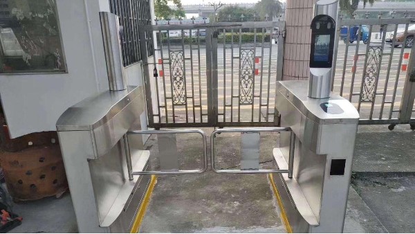 人脸识别门禁系统