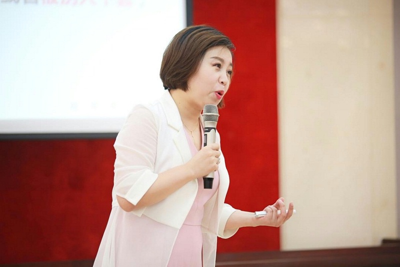 成都慧翼科技参加牛商争霸赛