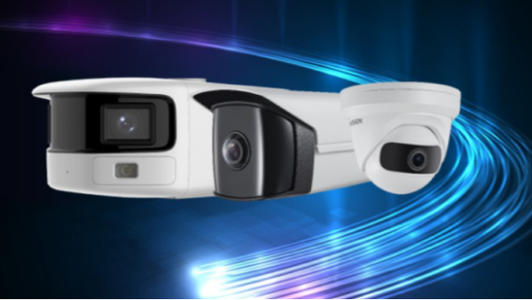 广角双摄摄像机