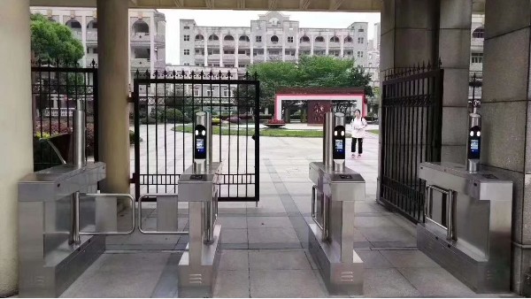 人脸识别门禁系统