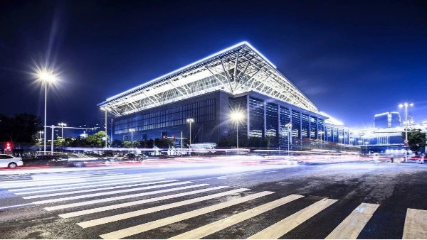 海康威视停车场出入口一体机