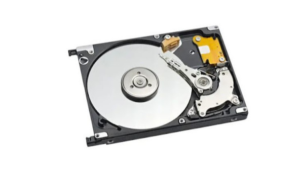 在购买和选择硬盘的时候，如何避免卖的翻新盘和假盘